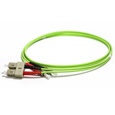 La correction duplex à plusieurs modes de fonctionnement de fibre de St LE millimètre OM2 50/125 3.0mm de câble à fibres optiques attachent ST-LC UPC, 1M/2M/3M/5M/10M