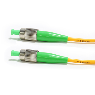 La correction optique de fibre attachent le port jaune de mode unitaire de 3.0MM pour le réseau 2M 3M de LAN WLAN