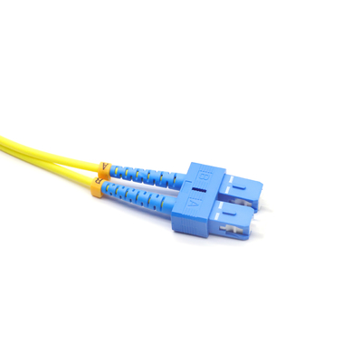 Cable de tronc MPO féminin à 12 fibres multimode MM OM3/OM4 MPO LSZH 50/125