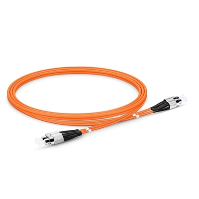 Cable à fibre optique en plastique personnalisé pour une connexion à faible perte dans les réseaux de télécommunications et Ethernet avec connecteurs FC ST LC SC Simplex