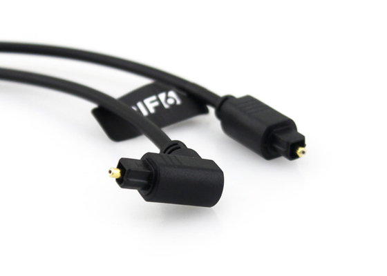 L'or a plaqué 4.0mm câble à fibres optiques de 90 degrés, câble à fibre optique audio de Toslink